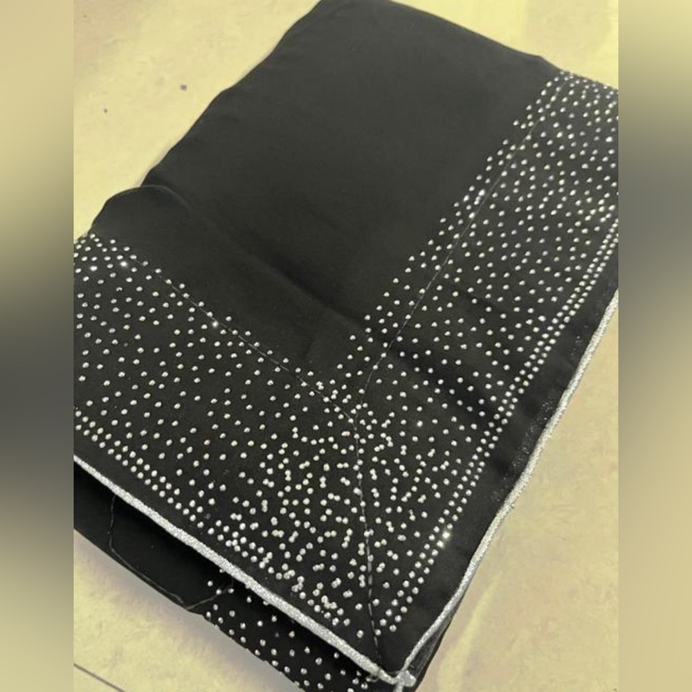 Premium Georgette Diamond Work
Stylish Party Wear Saree